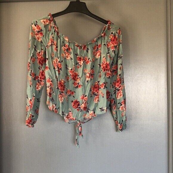 Rewind Off The Shoulder Blue Floral Peasant top button tie front Size Medium - Picture 2 of 6